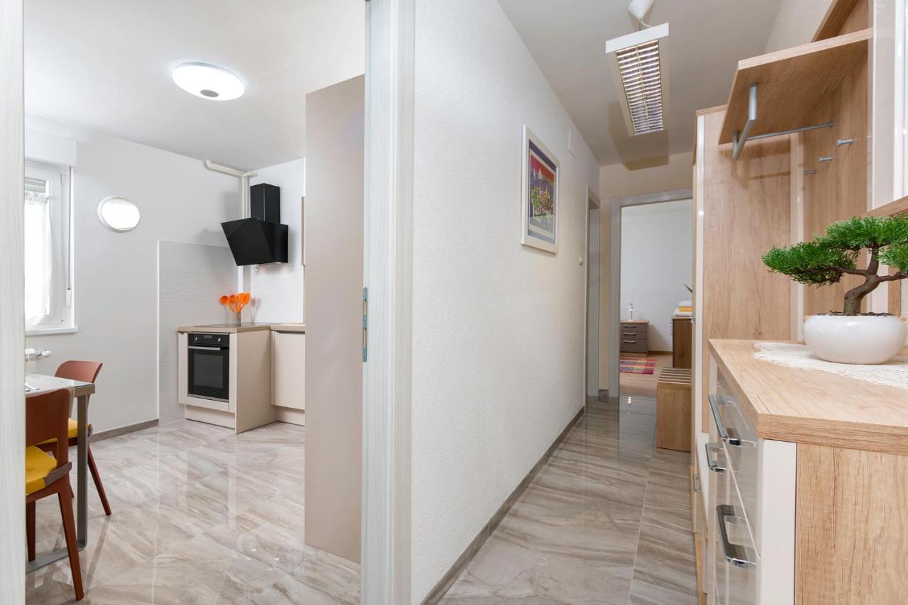 Apartment Vivid Pula Ngoại thất bức ảnh
